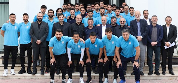 دیدار ملی پوشان فوتبال با آقای پزشکیان